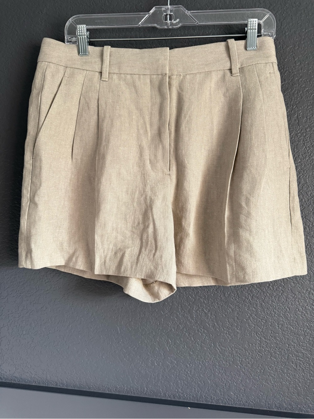 ARITZIA • The effortless shorts linen mid thigh relaxed fit - NWT size 10 - Picture 7 of 13